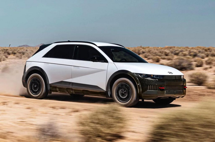 Mengajak Hyundai Ioniq 5 XRT Bermain Tanah