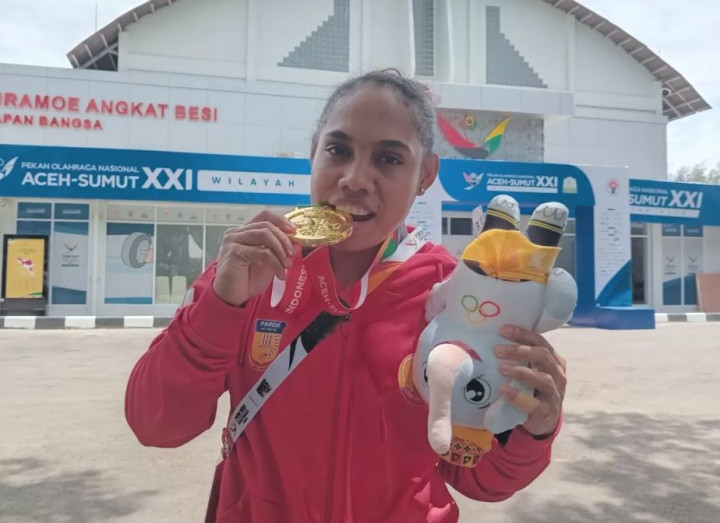 Natasya Beteyob Pecahkan Rekor Angkat Besi PON