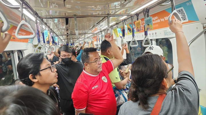 Rano 'Si Doel' Ungkap Pengalaman Perdana Naik MRT