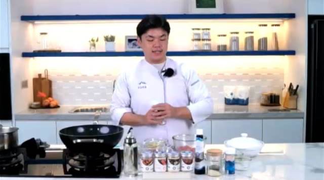 Inovasi Terbaru, Kecap Manis Ini Dibuat Tanpa Kedelai