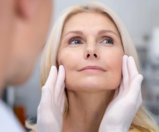 Face Lift: Ketahui Manfaat, Prosedur dan Risiko Sebelum Kamu Melakukannya