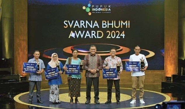 Pupuk Indonesia Beri Penghargaan Petani di Ajang Svarna Bhumi Award 2024