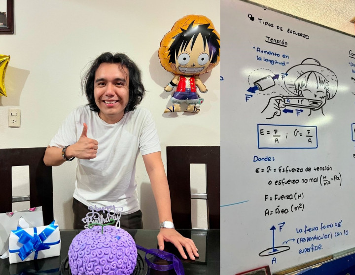 Kreatif, Guru Asal Meksiko Ini Mengajar Fisika Menggunakan Karakter One Piece