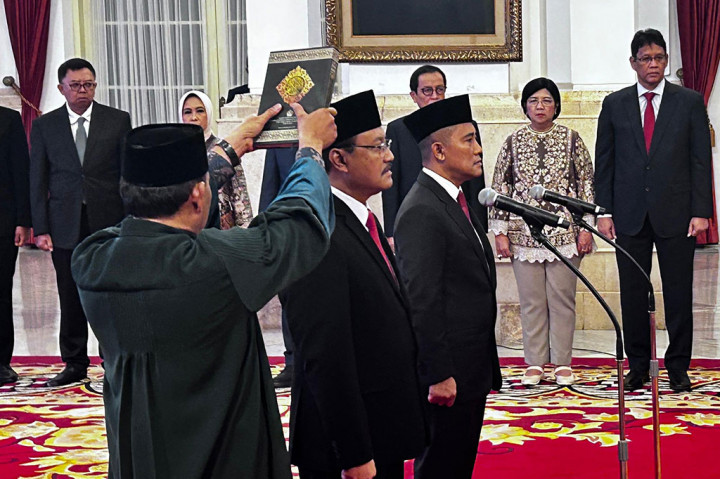 Gus Ipul Dilantik sebagai Mensos Gantikan Risma