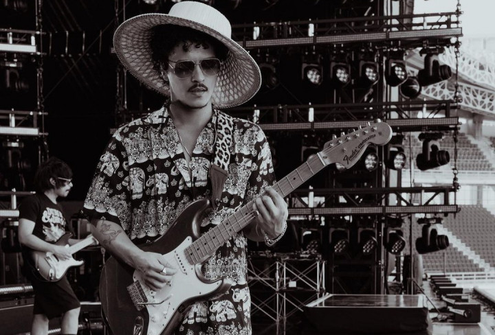 Daftar Lagu Romantis Bruno Mars, Langsung Nyanyikan di JIS