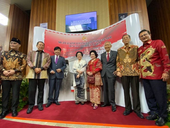 Pencabutan TAP MPRS 33/1967 Jadi Momen Mengembalikan Martabat Soekarno