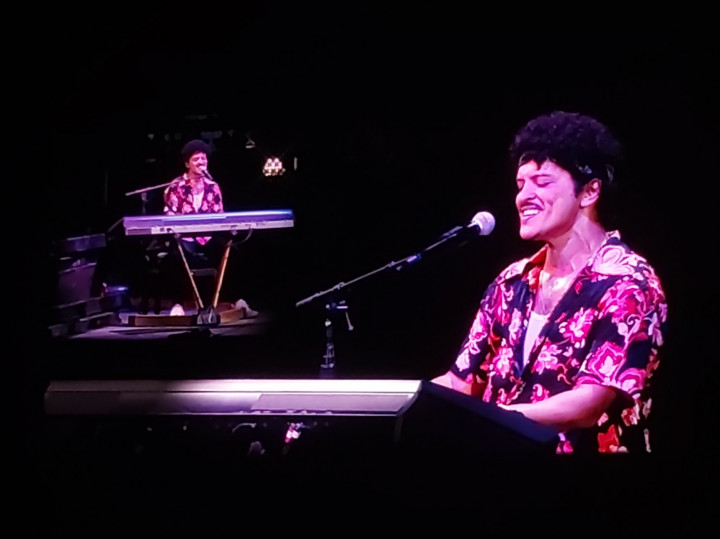 Akhirnya! Bruno Mars Bawakan Lagu 'Die With A Smile' Saat Konser di Jakarta