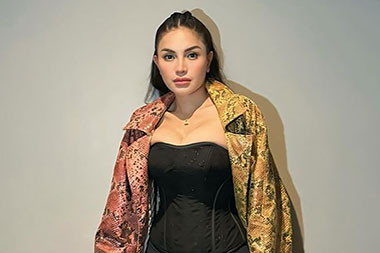 Nikita Mirzani Laporkan VA ke Polres Jaksel, Siapkan Bukti Foto dan Saksi