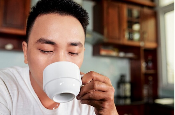 ada beberapa minuman yang sebaiknya dihindari. Hal ini perlu untuk kesehatan gigimu. Ilustrasi Freepik