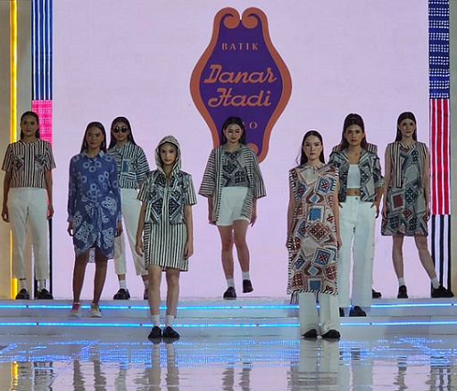 Desainer Danar Hadi hingga Itang Yunaz Ramaikan Perayaan 'Twelve Triumphant'