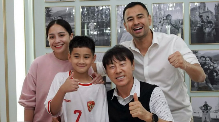 Shin Tae Yong Datangi Rumah Raffi Ahmad, Ekspresi Rafathar Jadi Sorotan