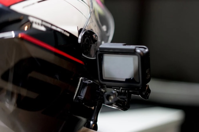 Tips Pasang Action Cam di Helm, Ini Posisi yang Pas