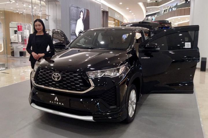 Altera Garap Interior Toyota Kijang Innova Zenix, Semakin Mewah!