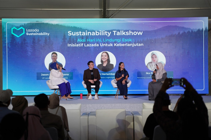 Lazada Pasang Panel Surya di Gudang Logistik Cimanggis