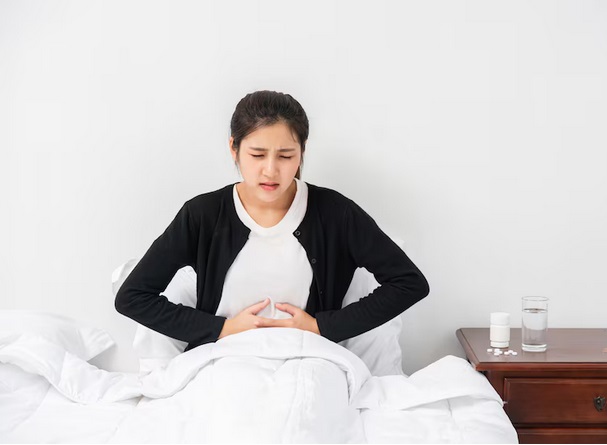 Konstipasi atau sembelit dalam diet keto merupakan salah satu tantangan terbesar. Ilustrasi-Freepik