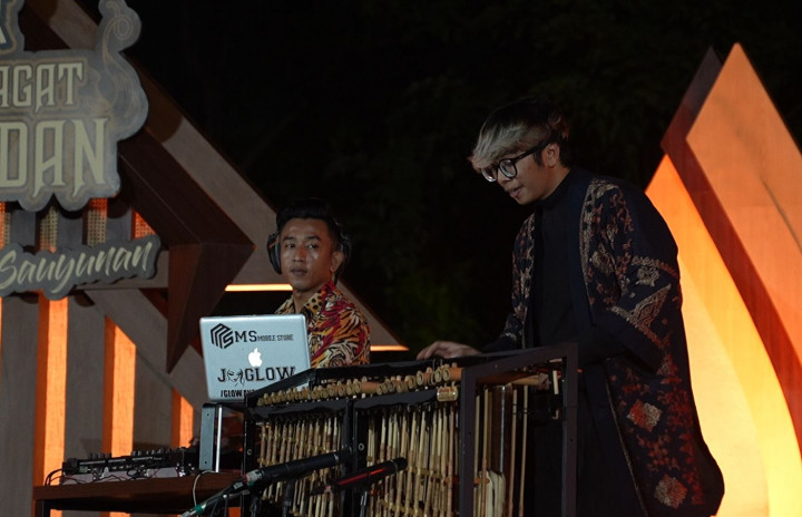 Kolaborasi Napak Jagat Nusantara dan Manshur Angklung Rayakan Kekayaan Budaya Indonesia