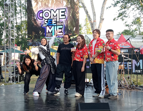 Ki-ka: Band Kotak, Katria, WD Willy dan perwakilan Brand Mie Sedaap dalam acara konferensi pers Come See Me Festival 2024. (Foto: Dok. Yuni)