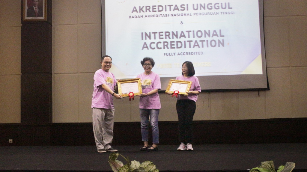 UBM Raih akreditasi ganda. Foto: UBM