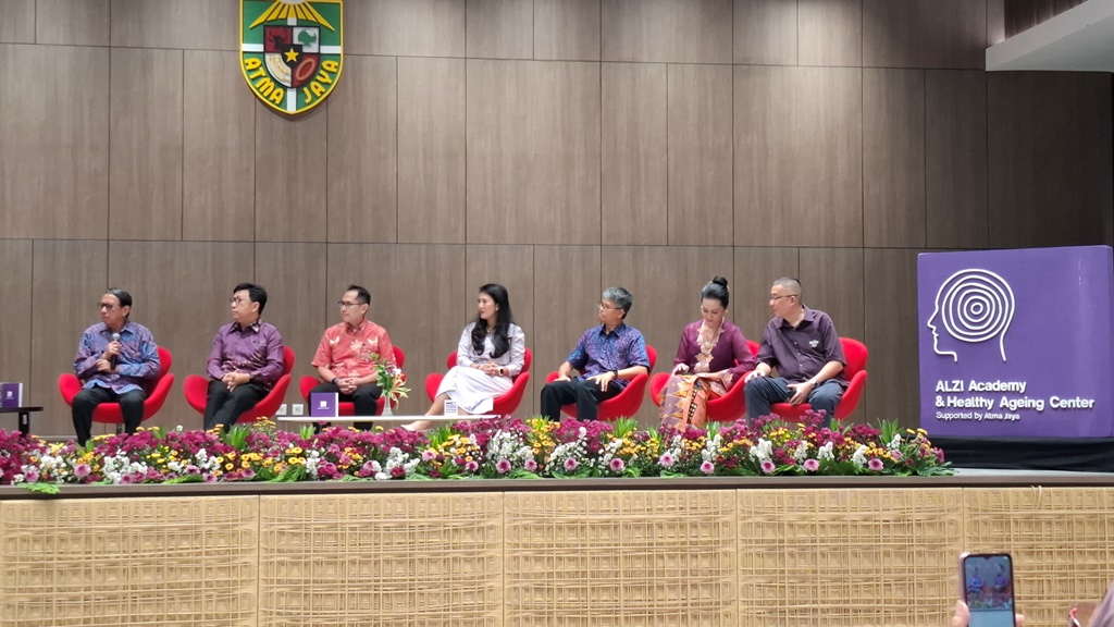Alzheimer Indonesia (ALZI) bekerja sama dengan Universitas Katolik Atma Jaya mendirikan ALZI Academy dan Healthy Aging Center. Dok. Aulia/Medcom
