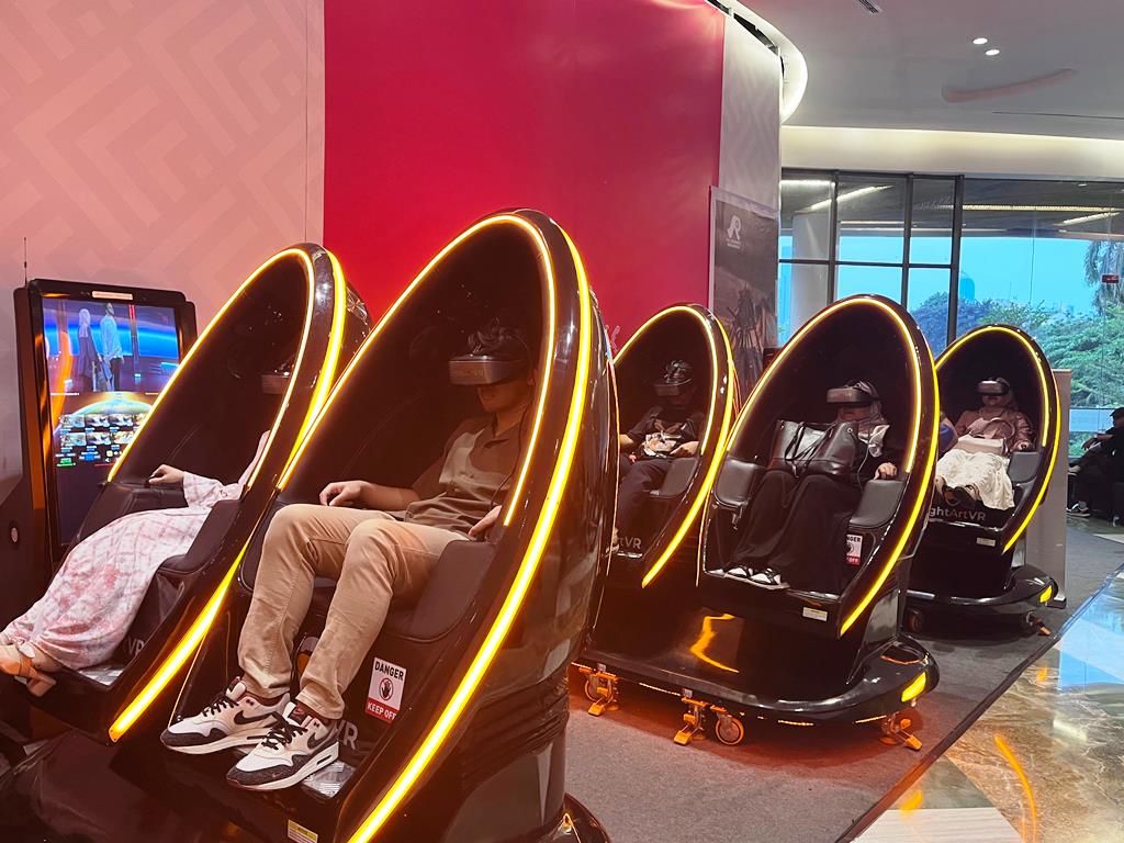 VR Journey memiliki fitur dengan sensasi 5D. Dok. A. Firdaus/Medcom