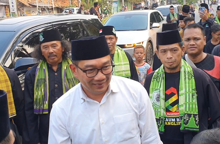 Gaya Kampanye RIDO, Blusukan hingga Gelar Senam