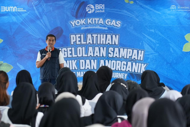 Peringati World Clean Up Day, BRI Gelar Pelatihan Pengelolaan Sampah dan Mesin RVM di Mandalika
