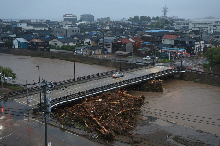 Banjir dan Longsor Landa Ishikawa Jepang, 6 Orang Tewas 10 Hilang
