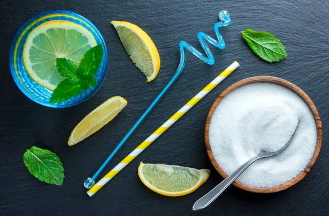 Ikuti anjuran dokter atau bacalah informasi yang terdapat pada kemasan sebelum mengonsumsi stevia. (Foto: Ilustrasi/Dok. Freepik.com)
