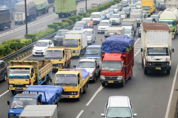 Pelarangan Angkutan Barang Sumbu 3 saat HBKN Akan Dikaji Ulang