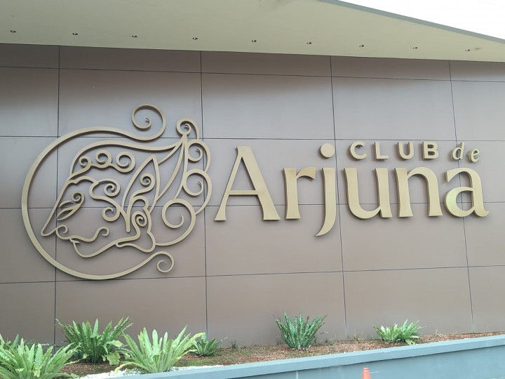 Mengenal Club de Arjuna, High Tech Driving Range Golf Berslogan Beyond Sportstainment dengan Fasilitas & Hiburan Terlengkap di Jakbar