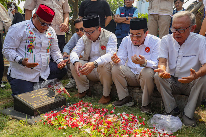Rido Ziarah ke Makam Tokoh Bangsa dan Betawi