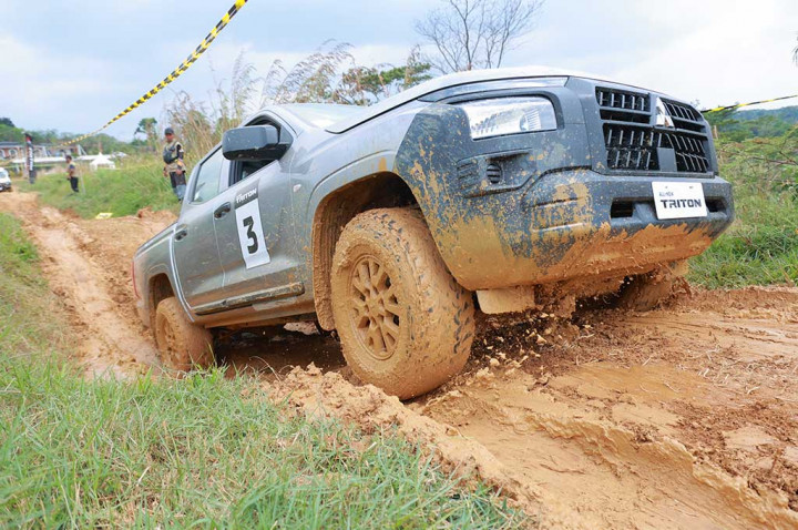 Mitsubishi All-New Triton Punya Mode 'Siap Tempur', Kok Bisa?