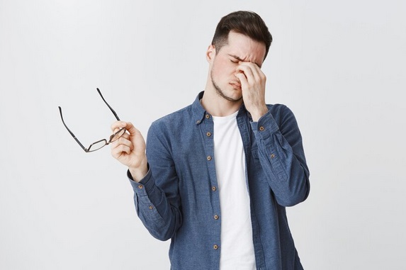 Mata Lelah dan Berair? Ternyata Ini Penyebabnya dan Cara Mencegahnya