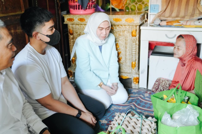 Berkunjung ke Banjarbaru, Kaesang Bantu Renovasi Rumah Warga Tak Mampu