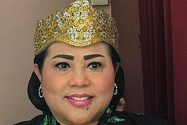 Didiagnosa Kanker, Nunung Tetap Bekerja Agar Terus Bahagia