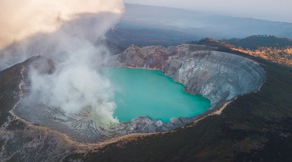 Kawah Ijen. Ilustrasi Freepik