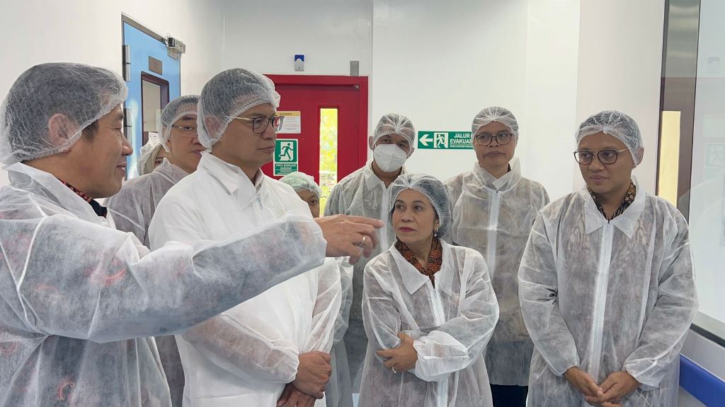 Kunjungan Kepala Badan POM, Taruna Ikrar, ke Kalbe Business Innovation Center di Jakarta Timur dan PT Kalbio Global Medika di Cikarang. Dok. Ist