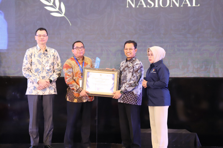 Perpusnas Dianugerahi Anindhita istara Data oleh BPS