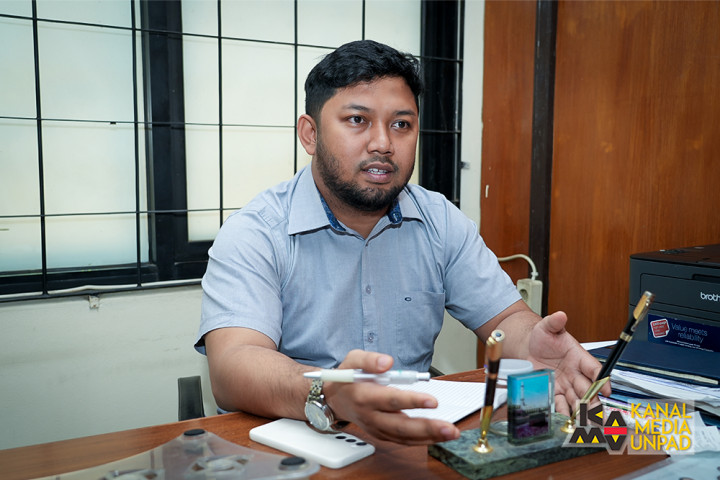 Top! Dosen Unpad Publikasikan Artikel di Jurnal Kimia Terkemuka, Chemical Reviews