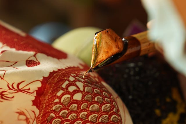 Ilustrasi pembuatan batik. Foto: pexels