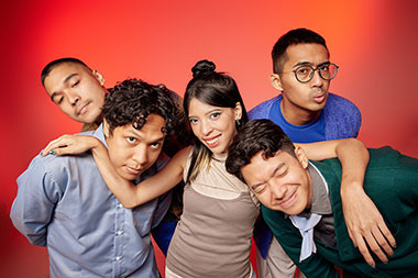 Lomba Sihir Rilis Video Musik dengan Pendekatan Komedi “Tak Ada Waktu Tepat Untuk Berita Buruk”