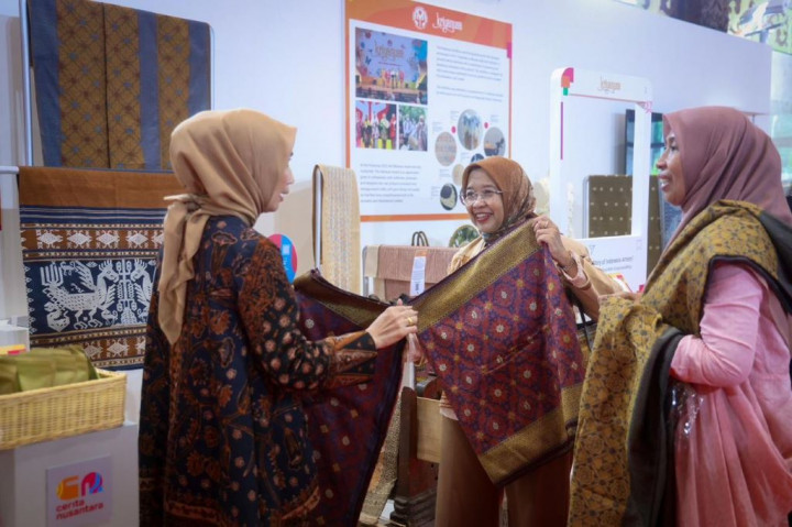 Jurus Menkop UKM Bawa Produk Lokal Tembus Pasar Global