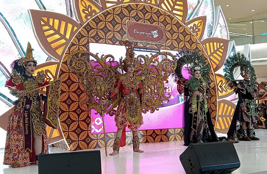 Batik Fashion Parade yang diikuti oleh 20 Mall di sekitar kota Jakarta. (Foto: Dok. Yuni)