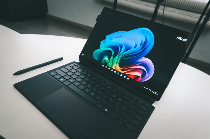 ProArt PZ13, Laptop Sekaligus Tablet Terbaik untuk Konten Kreator dengan Mobilitas Sangat Tinggi