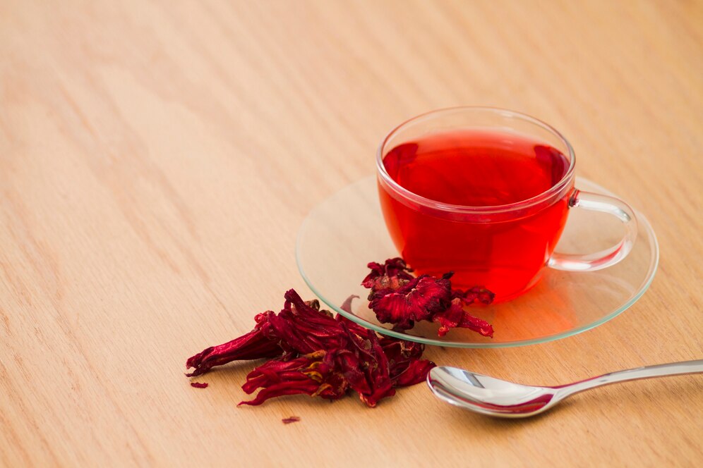 Teh daun pucuk merah, foto: freepik
