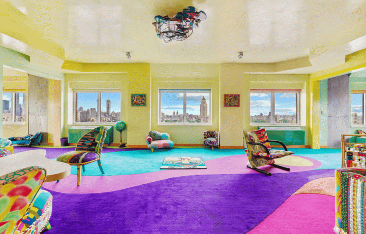 Bukan untuk Kaum Minimalis, Apartemen Ini Punya Interior Warna-warni