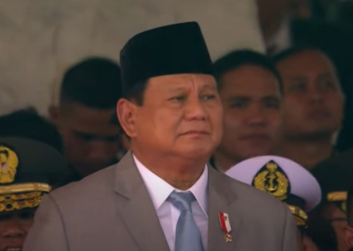 Jokowi Sapa Presiden dan Wakil Presiden Terpilih di HUT ke-79 TNI