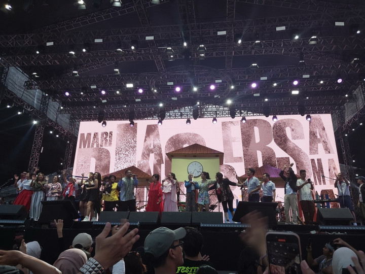 Nostalgia Lagu Anak di Synchronize Festival 2024, Titiek Puspa Mau Nangis