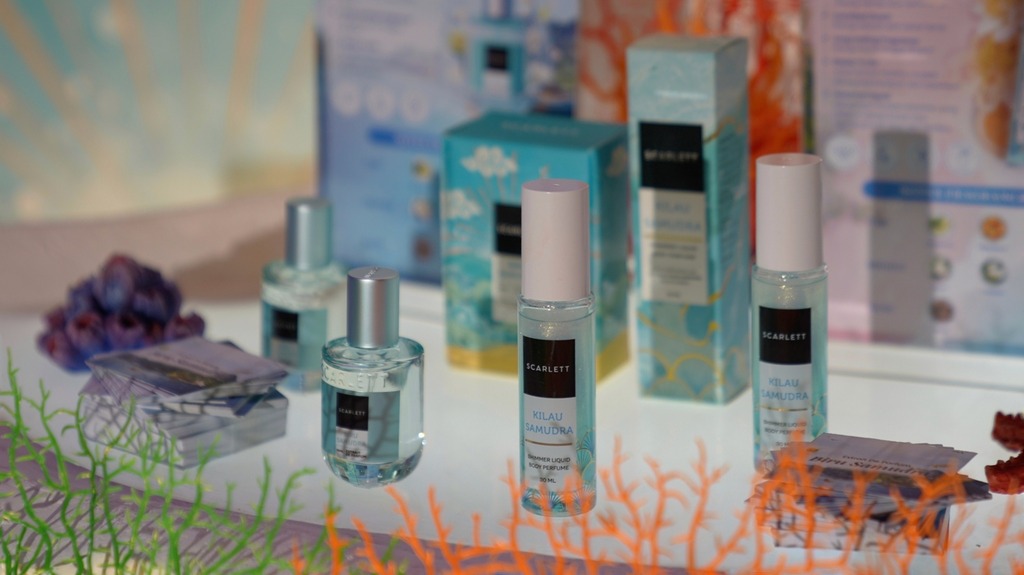 Biru Samudra Extrait de Parfum dan Kilau Samudra Shimmer Liquid Body Perfume Dok. Ist