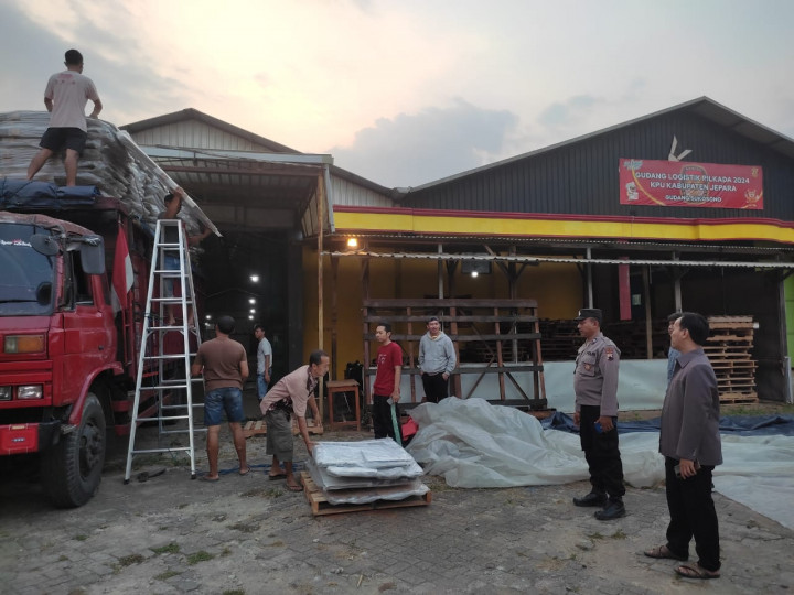 KPU Kabupaten Jepara Terima 2.800 Kotak Suara